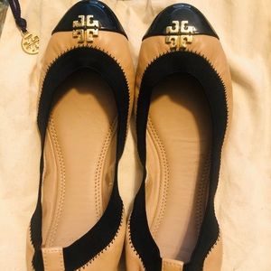 Tory Burch Beige/Gold/Black leather ballet flats